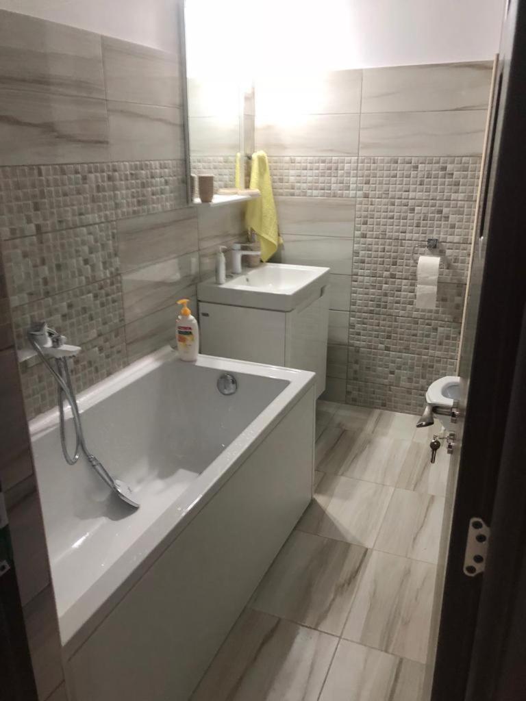 Ana Studio Apartment Galati  Exterior photo